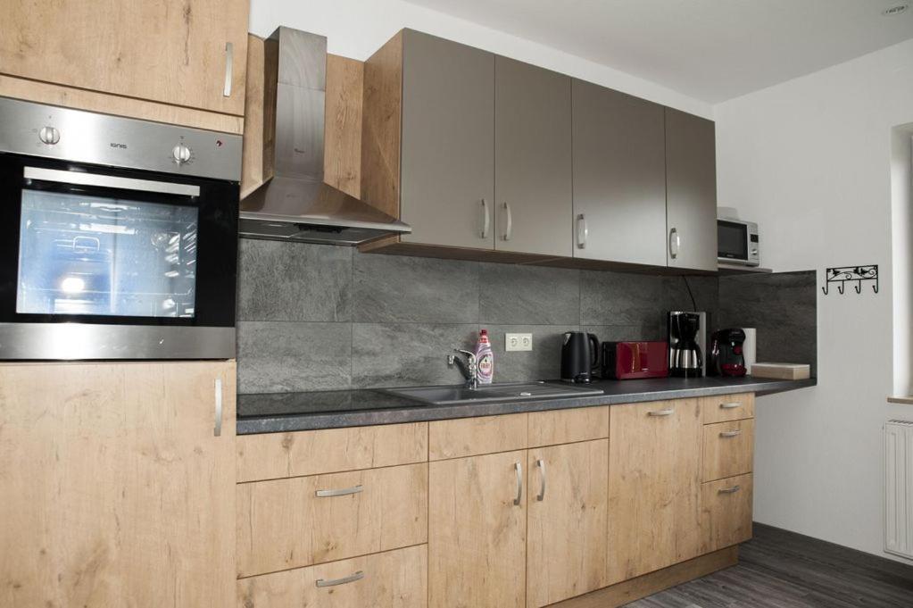 Exklusive Mit Balkon, 2 Schlafzimmer Im Haus Sertuerner Apartment Einbeck