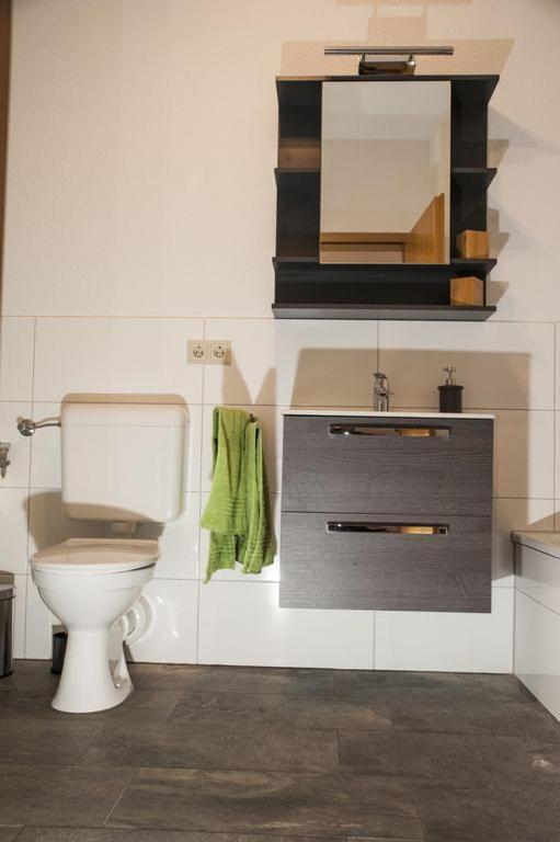 Exklusive Mit Balkon, 2 Schlafzimmer Im Haus Sertuerner *